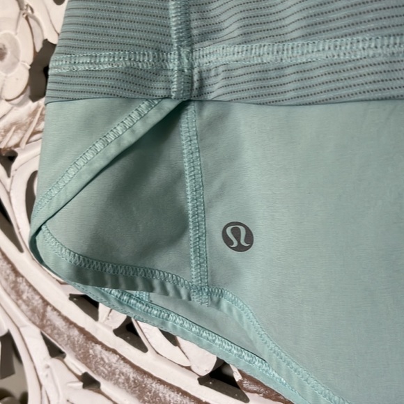 Lululemon Run Mod Moves Singlet Aquamarine Power Purple  Lt Blue Tank Top sz 6 - Picture 9 of 12